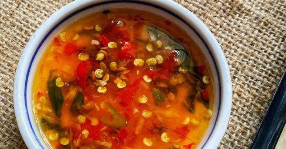 Cuối tuần học mẹ đảm làm mì Quảng ngon ngất ngây, cả nhà ăn khen không ngớt lời