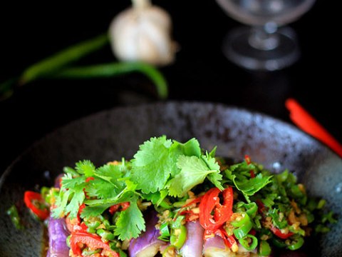 cuoi tuan thu lam salad ca tim dai ca nha Cuối tuần thử làm salad cà tím đãi cả nhà