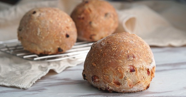Cuối tuần tôi làm một mẻ bánh mì dừa thơm nức, cả tuần sau gia đình có đồ ăn sáng sạch - ngon
