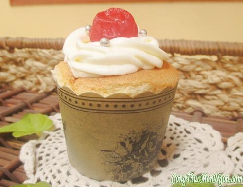 Cupcake nhân kem chanh leo ngon tuyệt!