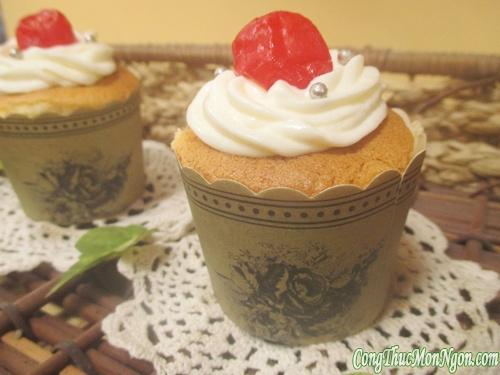 Cupcake nhân kem chanh leo ngon tuyệt!