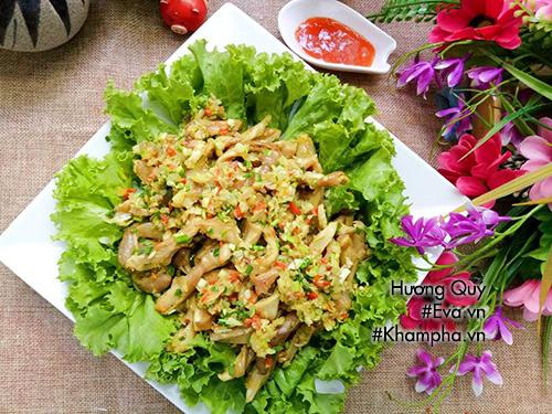 Dạ dày chiên xóc tỏi thơm lừng gian bếp