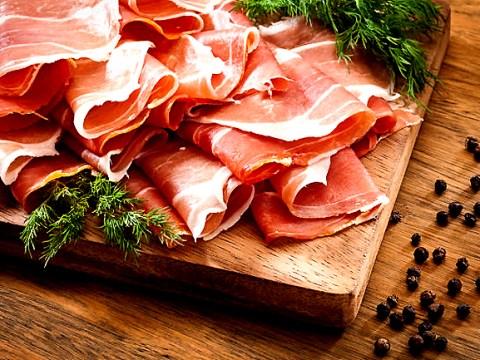 dam bong parma ham danh tieng va dat tien tu italy Dăm bông Parma ham danh tiếng và đắt tiền từ Italy