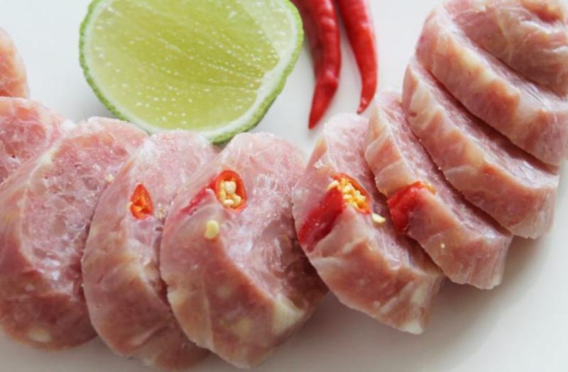 Dân buôn chuyên nghiệp tiết lộ cách phân biệt nem chua làm từ thịt hỏng, chỉ bán không ăn