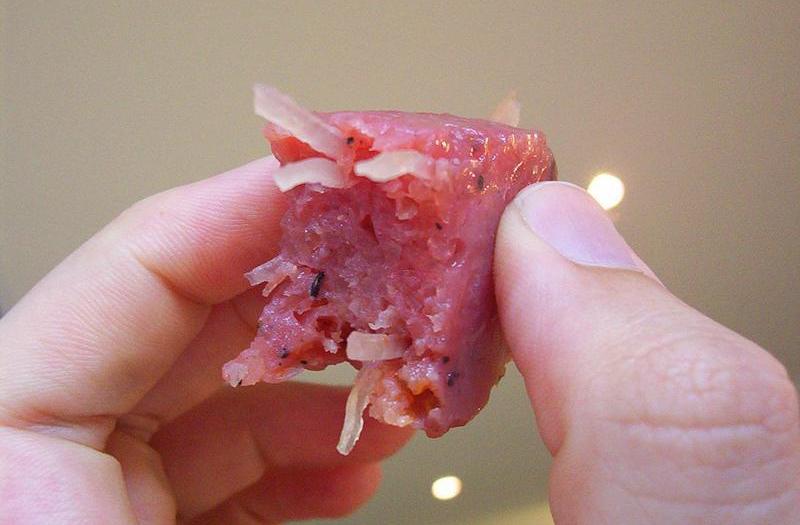 Dân buôn chuyên nghiệp tiết lộ cách phân biệt nem chua làm từ thịt hỏng, chỉ bán không ăn