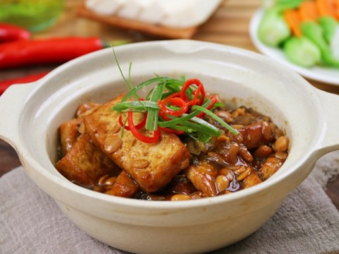 dau hu kho tuong hot Đậu hủ kho tương hột