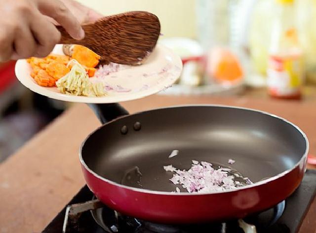 Đậu hũ non om nấm hương
