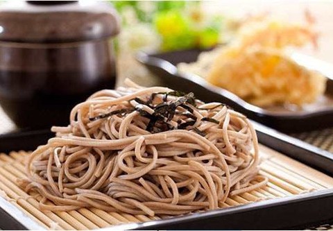 dem giao thua nguoi nhat an mi soba Đêm giao thừa người Nhật ăn mì soba