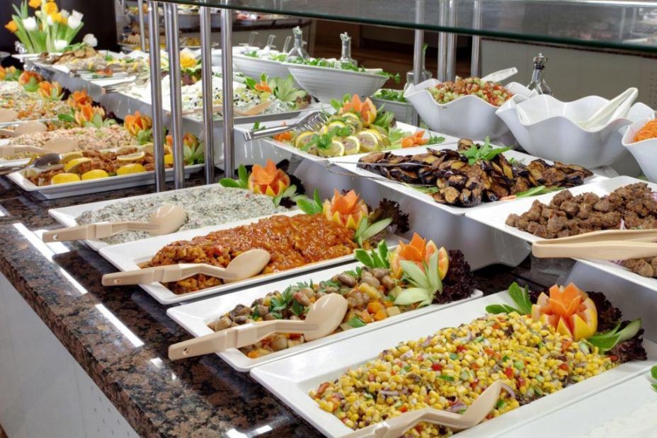 Đi ăn buffet, nếu bạn cứ mê 3 thứ này, người bán hàng mừng thầm vì đỡ tốn