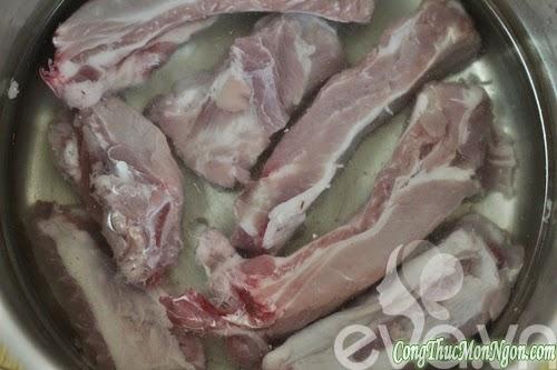 Đón tuần mới với cơm sườn thơm nức mũi