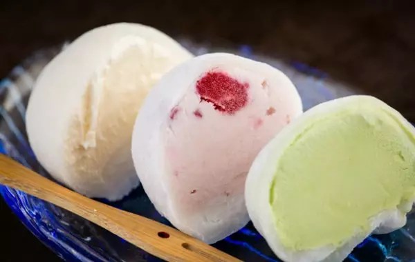 Dùng lò vi sóng làm bánh mochi kem ngon khó chối từ!