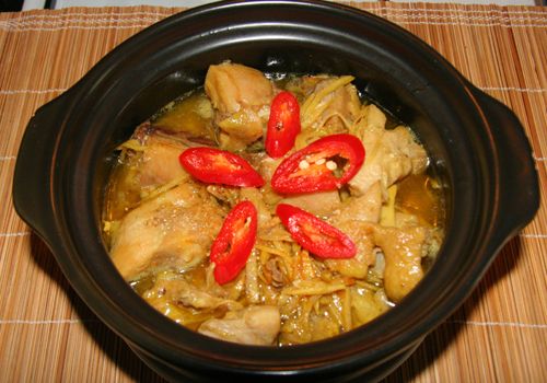 Gà kho gừng, nghệ ngon cơm