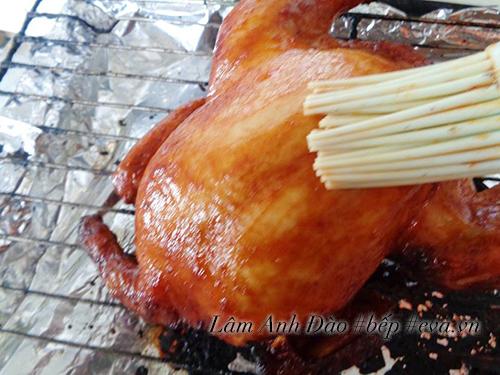 Gà nướng lò vị BBQ tuyệt ngon cho Giáng sinh