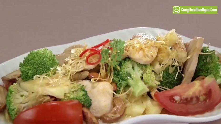Gà xào ngũ sắc