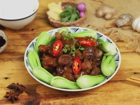 gan bo kho to Gân bò kho tộ