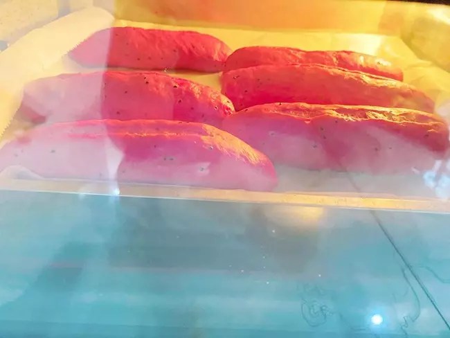 Giải cứu thanh long - làm ngay bánh mì thanh long với công thức cực hot từ cô Ba miền Tây!