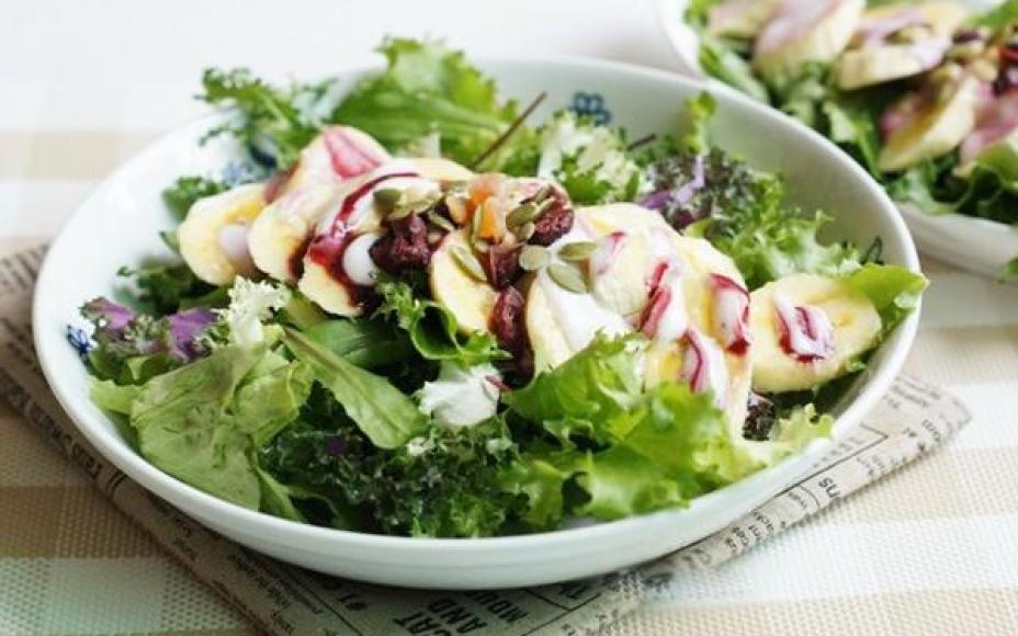 Giảm cân giữ dáng đẹp da với 2 cách làm món salad chuối cực đơn giản