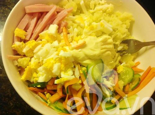 Giáng sinh ăn salad khoai tây kiểu Nhật