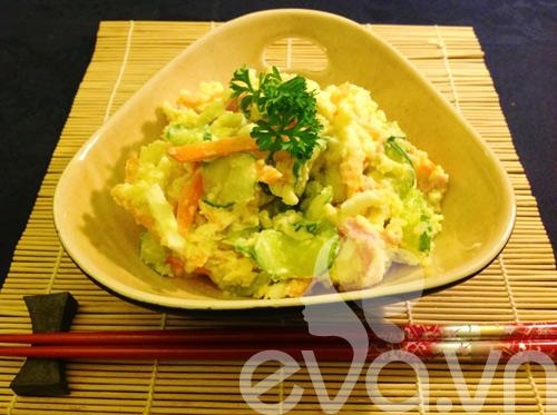 Giáng sinh ăn salad khoai tây kiểu Nhật