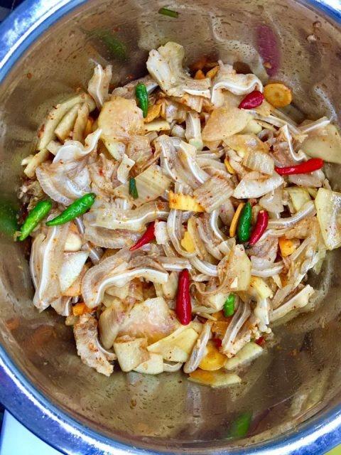 Gỏi tai heo kim chi đu đủ nhâm nhi ngon mê li ai cũng nghiền...