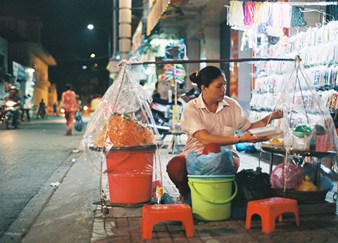 goi tom trung mon an duong pho hap dan o can tho Gỏi tôm trứng - món ăn đường phố hấp dẫn ở Cần Thơ