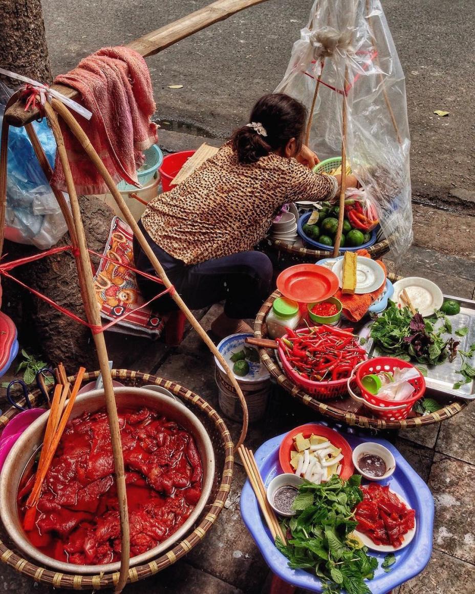 Hà Nội vào mùa sứa đỏ