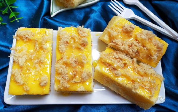 Hàng quán đóng cửa, mẹ ở nhà tự làm bánh bông lan mềm xốp khiến con mê tít