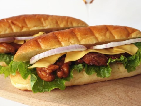 hang quan dong cua tu lam banh mi kep sieu ngon an sang that de dang Hàng quán đóng cửa, tự làm bánh mì kẹp siêu ngon ăn sáng thật dễ dàng!