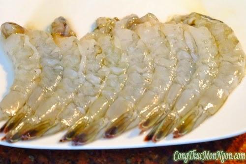 Hấp dẫn với tôm cuộn phô mai chiên giòn