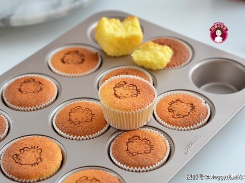 he lo cong thuc lam mon banh cupcake sua chua thom mem ngot ngao dang sot xinh xich tren Hé lộ công thức làm món bánh cupcake sữa chua thơm mềm ngọt ngào đang 'sốt xình xịch' trên MXH