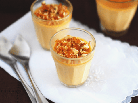 he nay khong the bo qua mon panna cotta caramel me ngay tu mieng dau tien Hè này không thể bỏ qua món panna cotta caramel mê ngay từ miếng đầu tiên