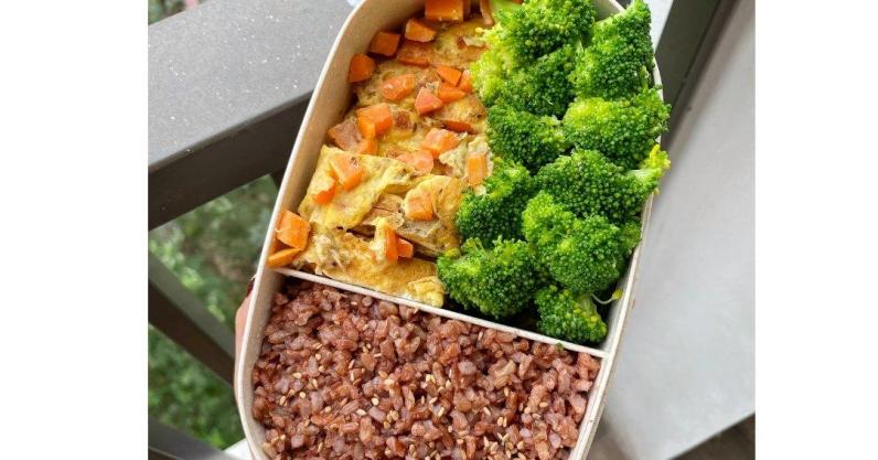 Học 9x xinh đẹp ăn Eat Clean vừa giảm cân lại khỏe người, quan trọng là chế biến siêu dễ, vụng mấy cũng làm theo được