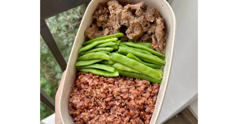Học 9x xinh đẹp ăn Eat Clean vừa giảm cân lại khỏe người, quan trọng là chế biến siêu dễ, vụng mấy cũng làm theo được
