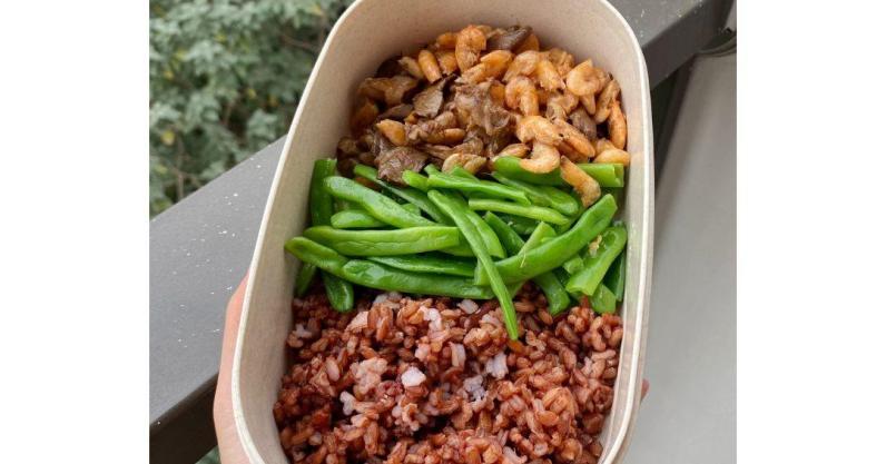 Học 9x xinh đẹp ăn Eat Clean vừa giảm cân lại khỏe người, quan trọng là chế biến siêu dễ, vụng mấy cũng làm theo được