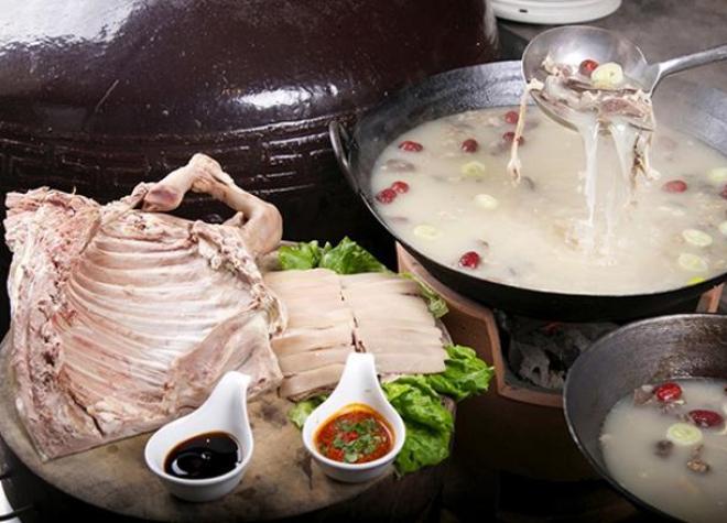 Học các bậc đế vương cách ăn uống để thăng hoa trong "chuyện ấy"