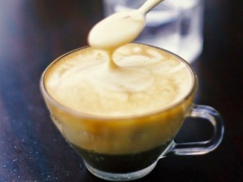 hoc ngay cach lam cafe trung thom lung nong hoi chong ret mua dong nay Học ngay cách làm cafe trứng thơm lừng nóng hổi chống rét mùa đông này