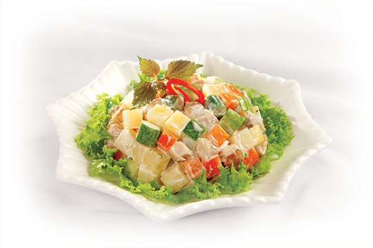 Hướng dẫn chế  biến món salad khoai tây thịt gà