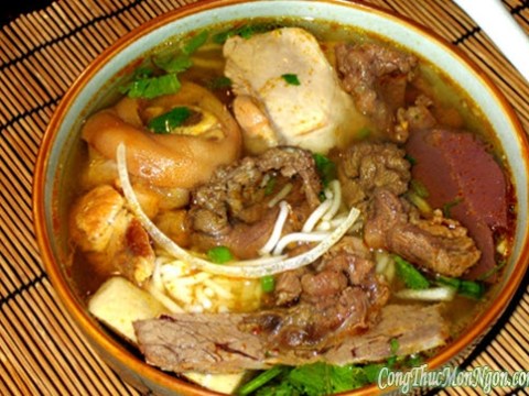 huong dan lam mon bun bo hue tru danh Hướng dẫn làm món bún bò Huế trứ danh