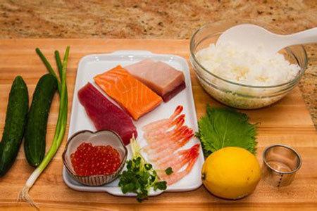 Hướng dẫn làm món sushi cuộn dưa chuột