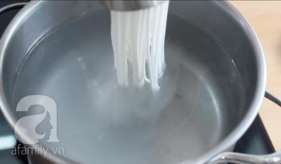 Hướng dẫn tự làm bún tươi cực đơn giản