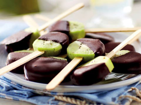 kem chocolate kiwi sieu de cho be Kem chocolate kiwi siêu dễ cho bé