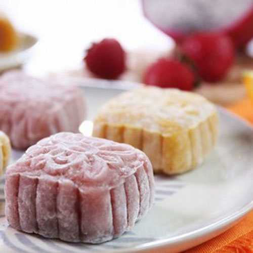 Khéo tay làm bánh dẻo hoa quả đãi cả nhà mùa Trung thu