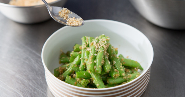 Khỏi đau đầu nghĩ ăn gì cho giảm cân, làm ngay món salad này chỉ mất 10 phút ăn thay bữa tối thì chỉ có ngon trở lên!