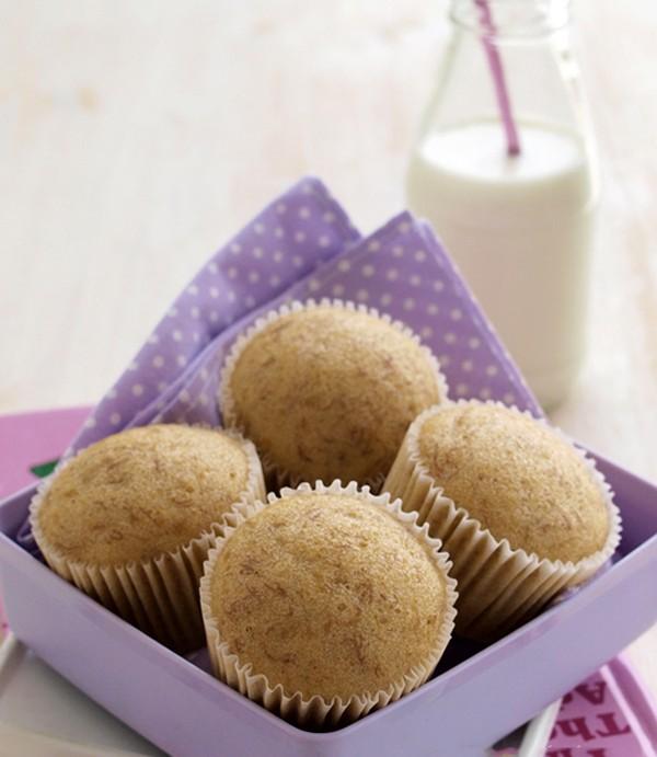 Không cần lò nướng, làm bánh muffin chuối mềm thơm