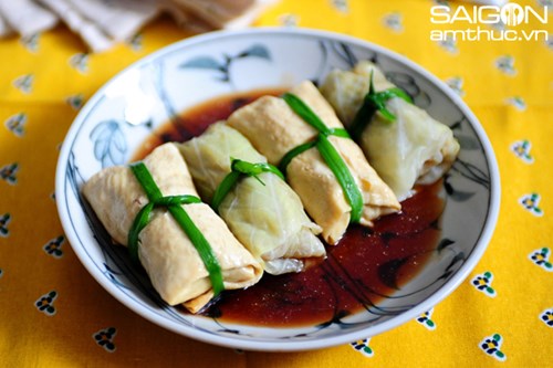 Lạ miệng thịt cuộn bắp cải hấp nước tương