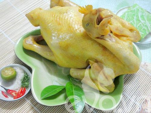 Lạ miệng với gà hấp muối