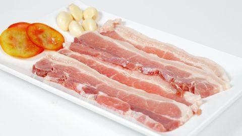Lạ miệng với món thịt heo chiên xóc tỏi giòn rụm