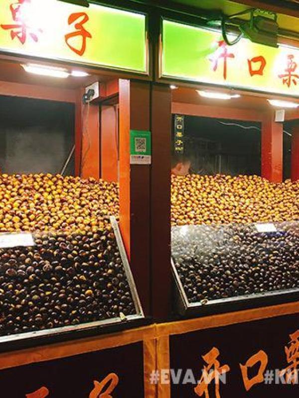 “Lạc lối” trong thiên đường món ăn ở chợ đêm Bắc Kinh