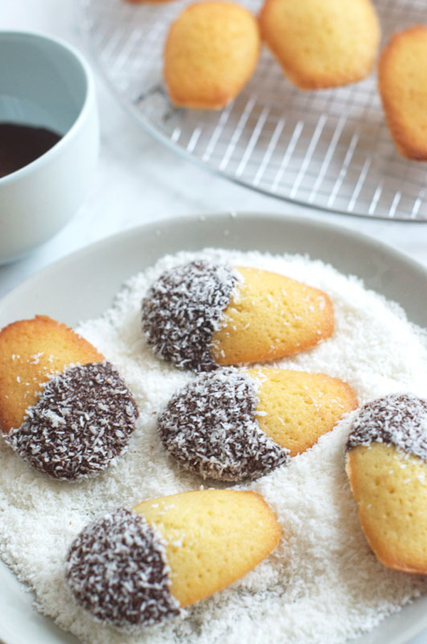 Làm bánh bông lan con sò chocolate đẹp mắt ngon miệng