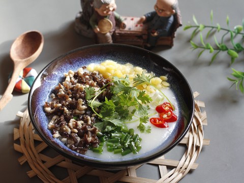 lam banh day gio tu com nguoi sieu nhanh Làm bánh dày giò từ cơm nguội siêu nhanh